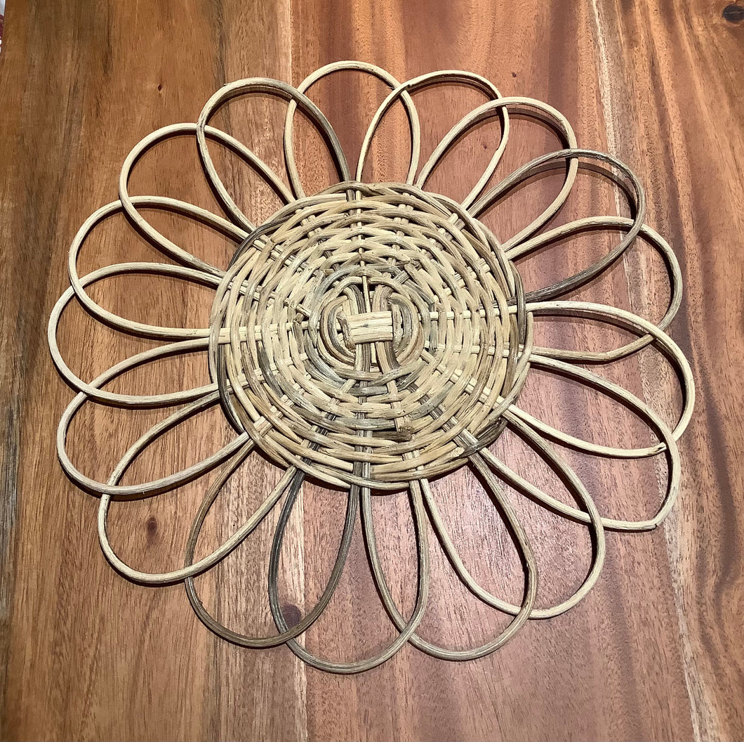 FLOWER Rattan Charger